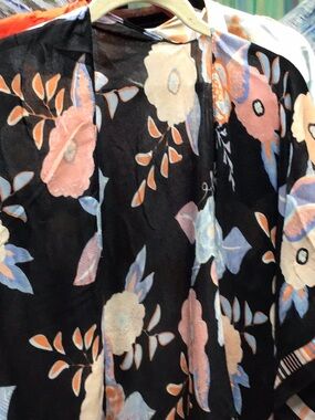 Kimono Black And Flowered